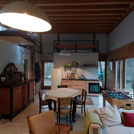 Holiday home Szentendrei Sziget, Modern Fahaz, Telen Is Szigetmonostor
