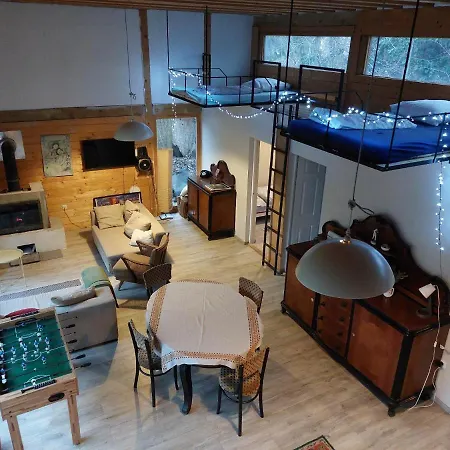 Szentendrei Sziget, Modern Fahaz, Telen Is Holiday home